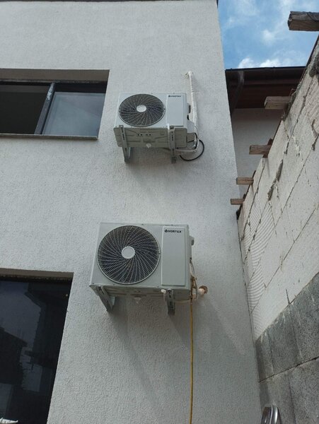 Vanzare, montaj si service aer conditionat – Echipa autorizata – Garantie 2